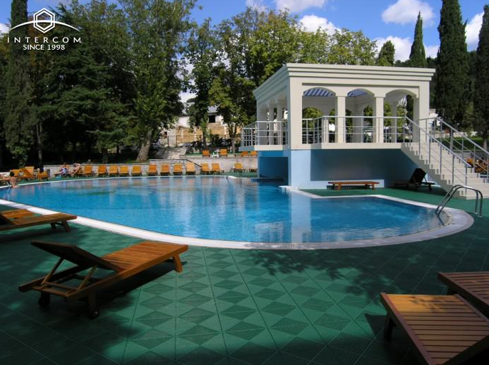 pool